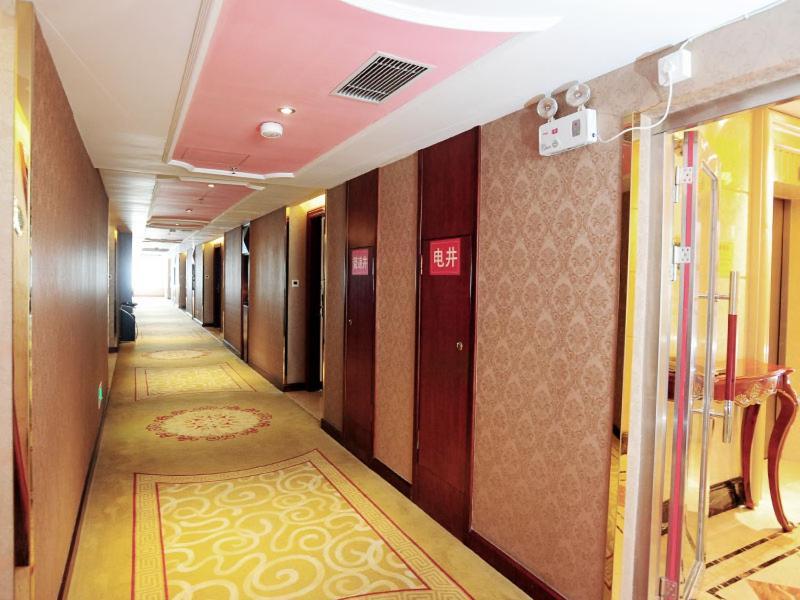 Vienna Hotel Shenzhen Longhua Qinghu Road Екстериор снимка