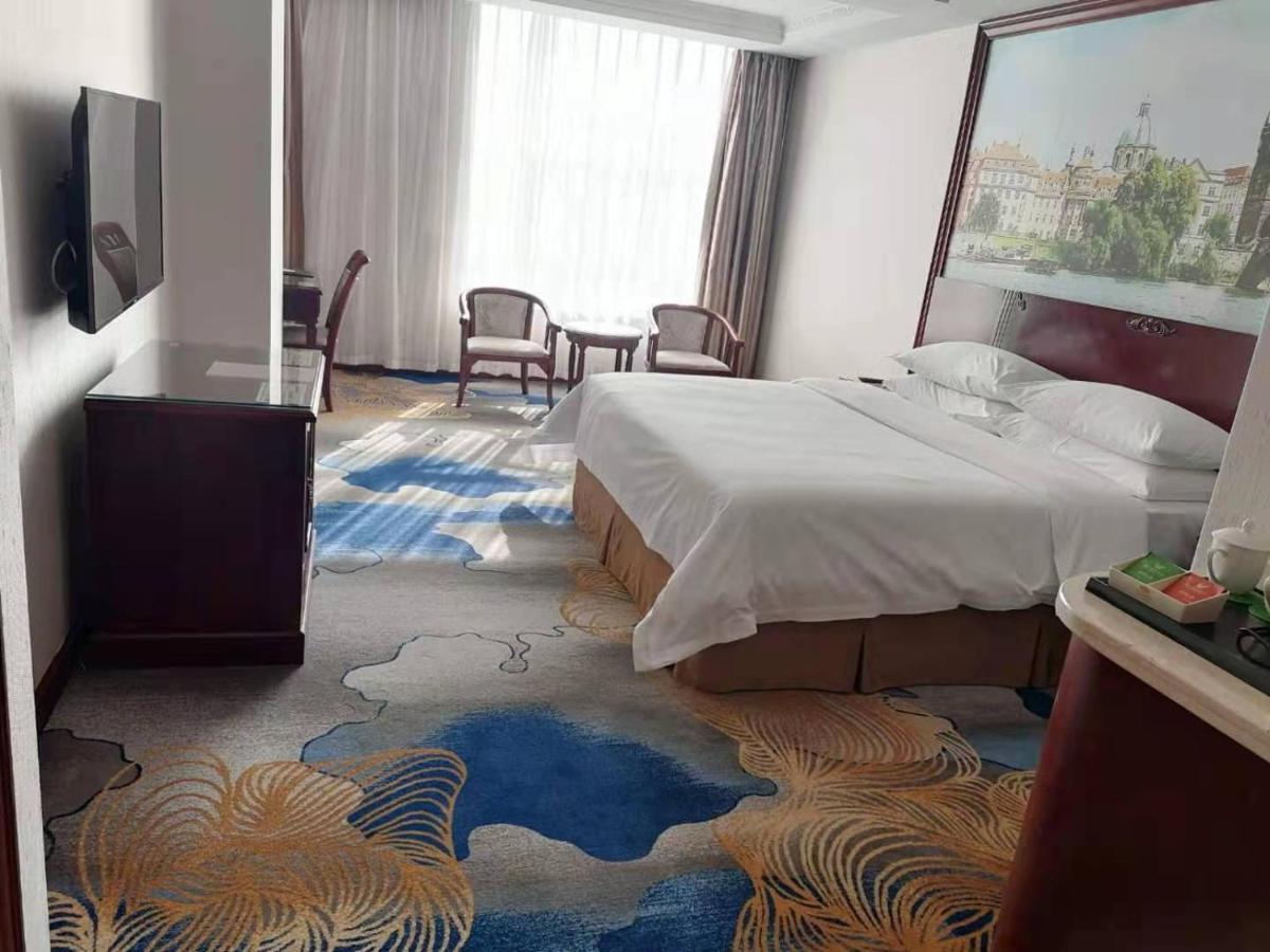 Vienna Hotel Shenzhen Longhua Qinghu Road Екстериор снимка